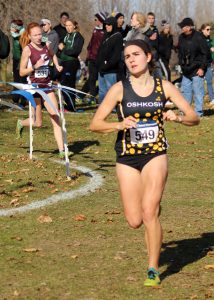 Junior runner Erica Munyan finishes the NCAA Division III Midwest Regional meet in 15th place with a time of 22:20.