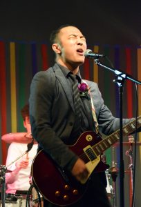 Yeekeng Yang shreds on his guitar while singing a hit Blink-182 song.