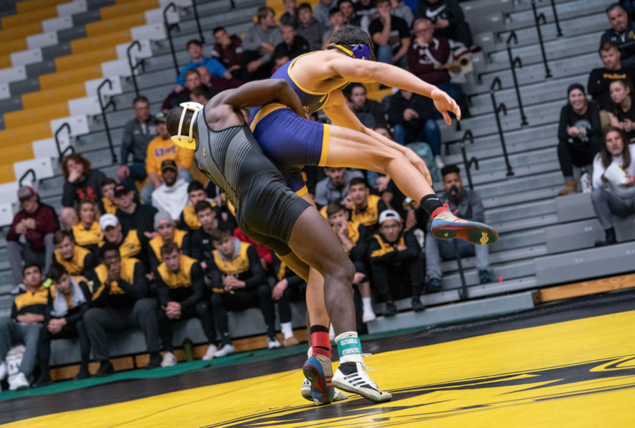 Wrestlers grab first win of young season