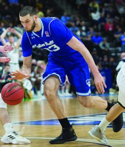 Sandro Mamukelashvili dribbling