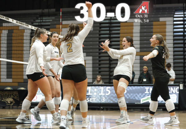 Morgan Feltz / Advance-Titan — The UWO volleyball team broke the school record for the longest winning streak after defeating Alverno College 3-0 on Tuesday.