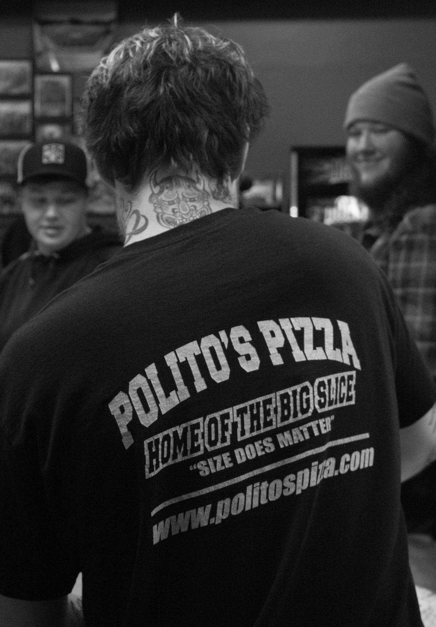 A+busy+night+at+Politos+Pizza
