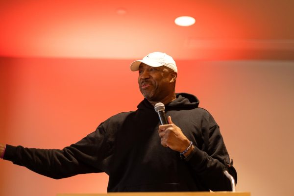 Courtesy of Winnebago County Overdose Facility Review Team --
Former Milwaukee Bucks forward Vin Baker speaks at the “We Heart You: Recovery in Our Community” event at the Culver Family Welcome
Center March 15.