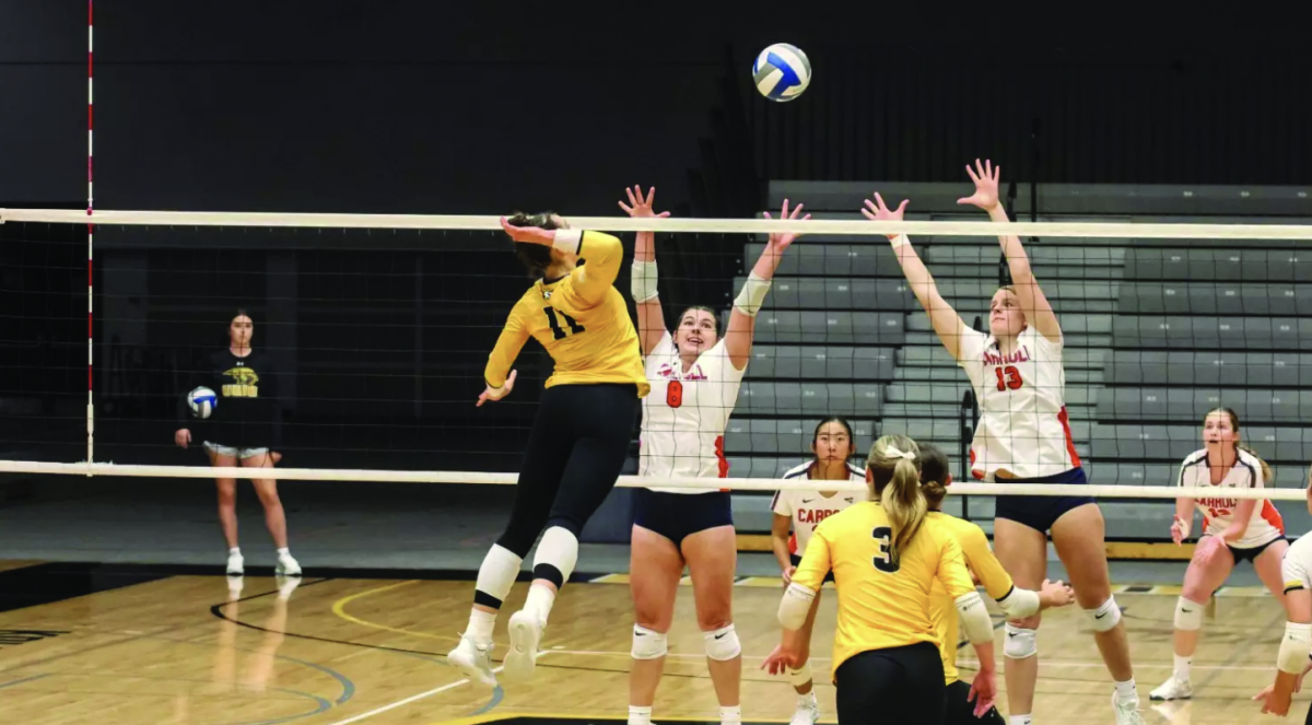 Women's Volleyball beats UW-Stout