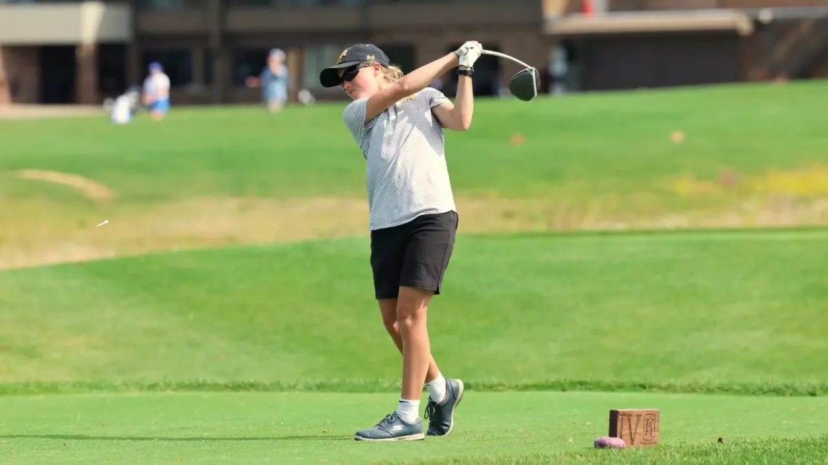  UWO’s Taryn Endres won her first career individual title at the two-day Dechert Classic in Decatur, Illinois, over the weekend.