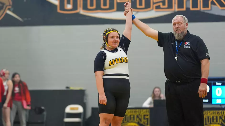 Courtesy of Terri Cole / UWO Athletics -- UWO's Alivia Davey won the 207-lb. bracket at the UW-Eau Claire 8-Woman Battles.