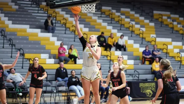 UWO women’s basketball remains undefeated