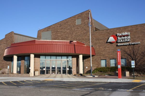 Courtesy of Royalbroil, CC BY-SA 3.0 via Wikimedia – Fox Valley Technical College is the recipient of nearly $1 million in grants.