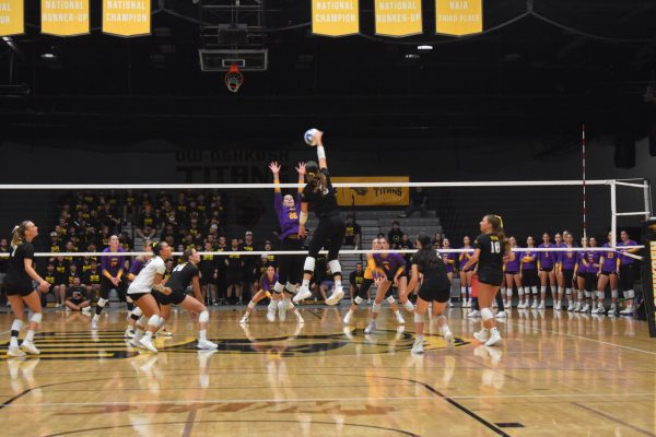 Nolan Andler / Advance-Titan
Sami Perlberg attempts a kill against UW-Stevens Point last week. Perlberg ended the match with 14 kills and lead the Titans to a 3-0 sweep.