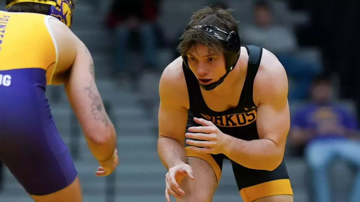 Courtesy of Terri Cole / UWO Athletics – Ryan Bergman prepares to spar against UW-Stevens Point opponent on Feb. 28. 